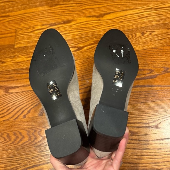 NWOB Rag & Bone Rover Ankle Boot Womens EU 40 Cemento Gray Suede Chelsea Boot - Picture 4 of 9